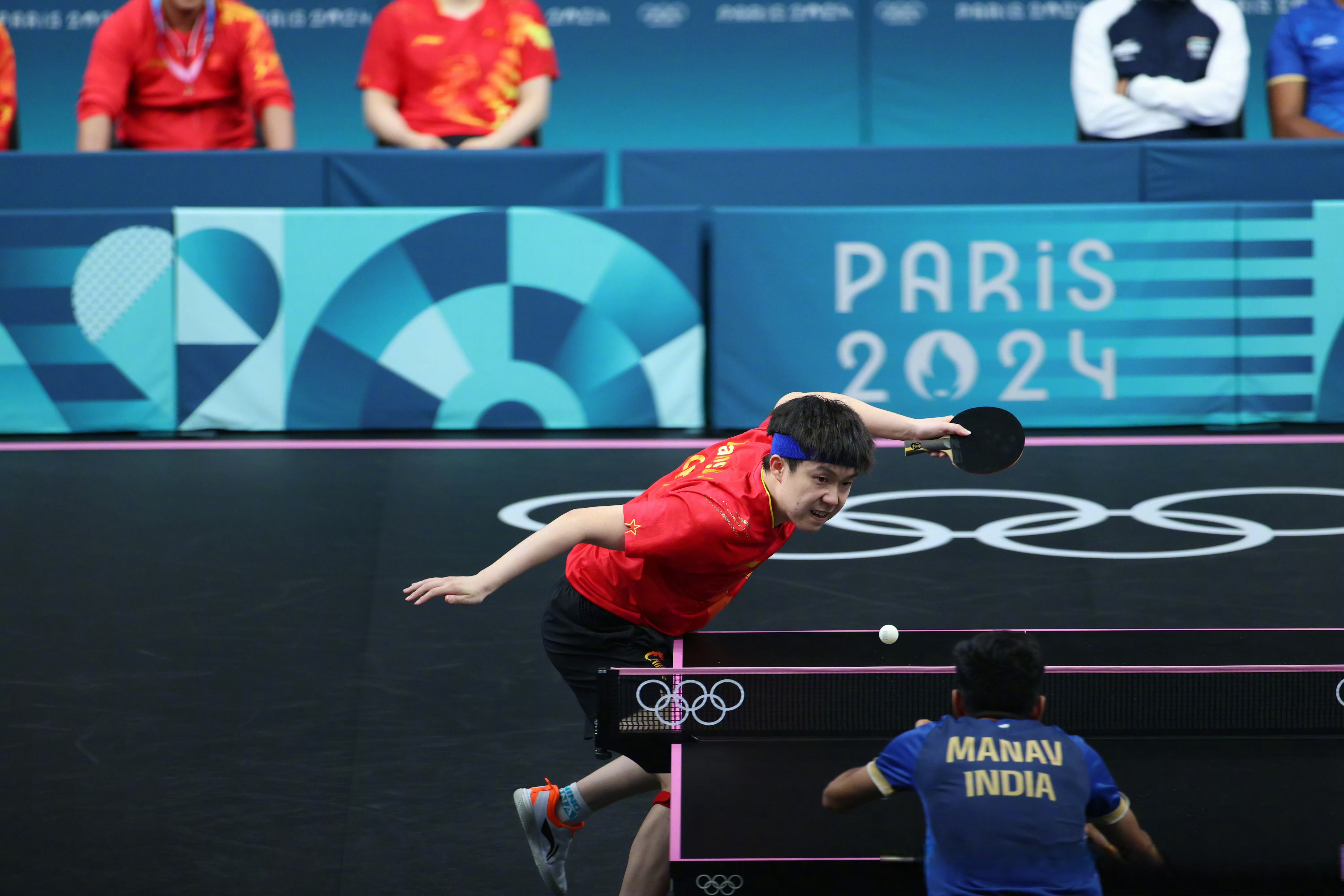 葡萄牙队横扫韩国队，马龙统治全场