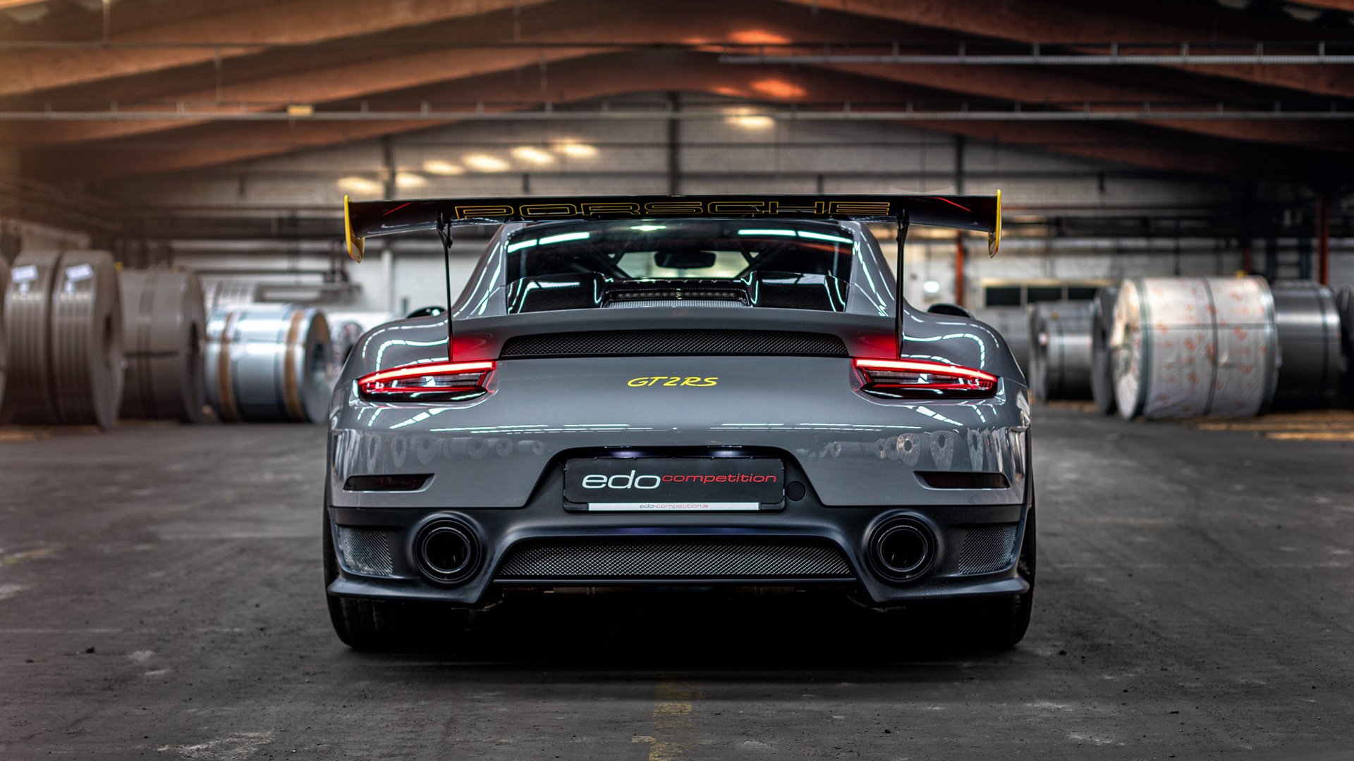 亚洲与南美的足球对话,当桑巴遇上长城,苏亚雷斯点燃了超越胜负的火种